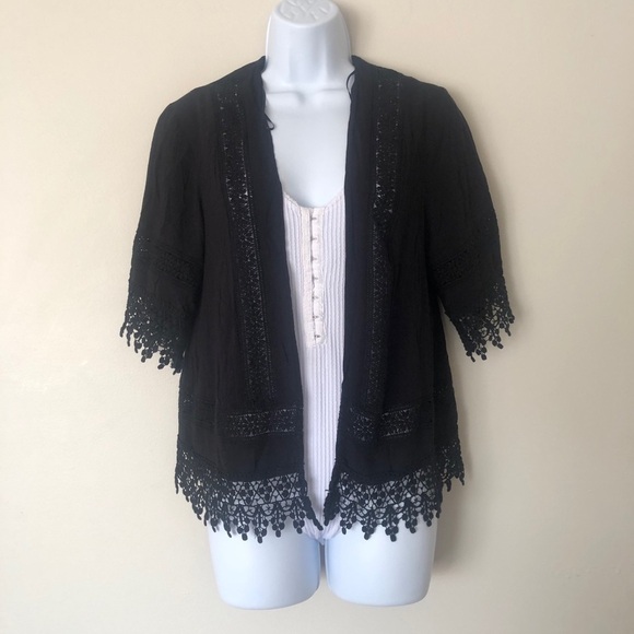 New Look Petite Black Crochet Hem Kimono - Picture 3 of 4